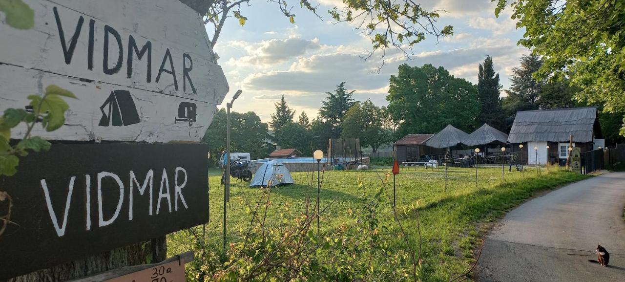 Lodging Vidmar Sremski Karlovci Esterno foto
